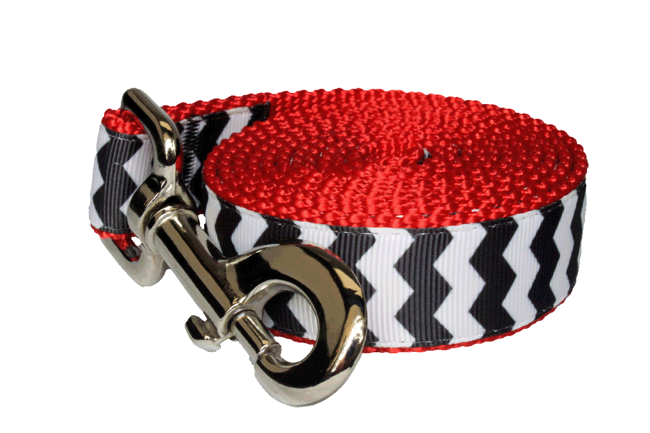 Chevron Dog Leash - Black/Red
